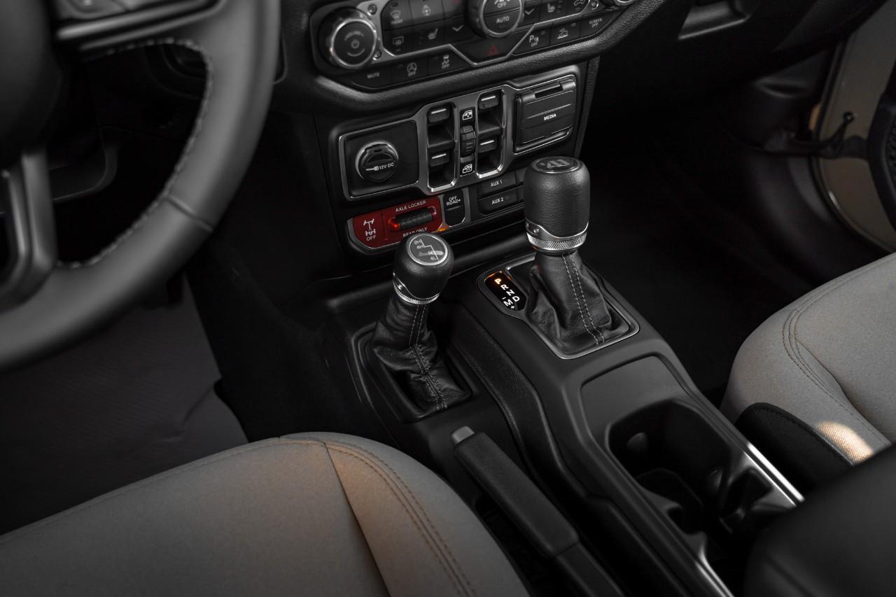 2026 Jeep Wrangler Sport T242981