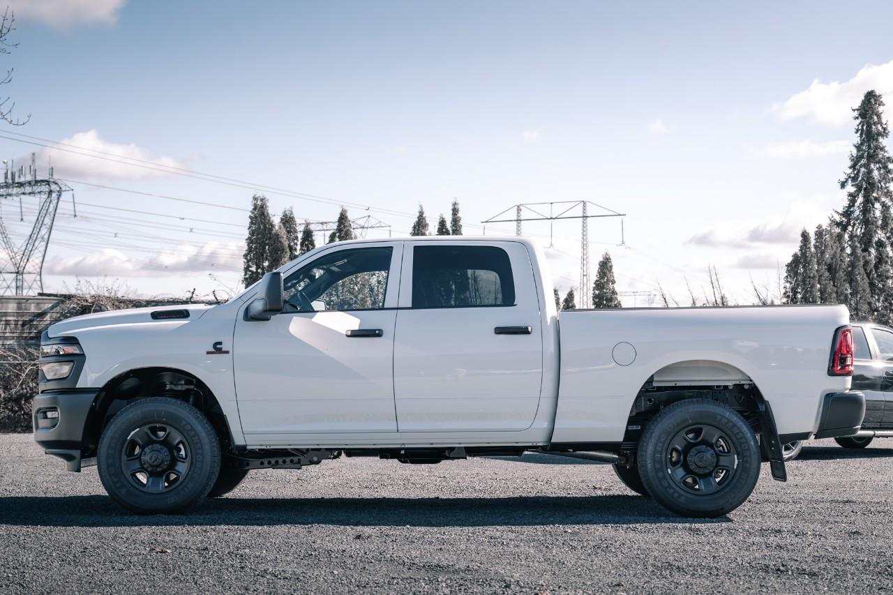 2026 RAM 3500 Tradesman T251811