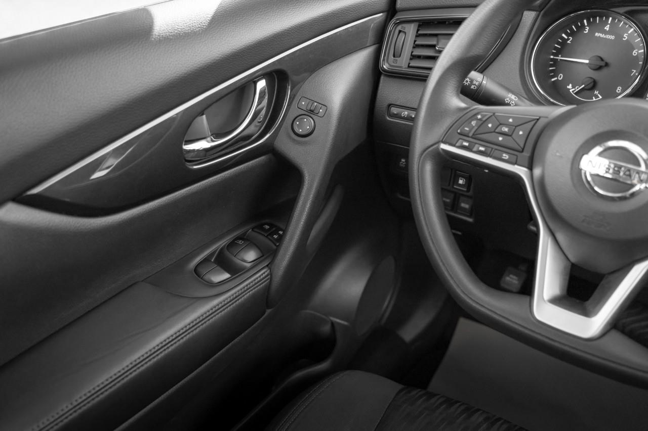 2018 Nissan Rogue  T242911A