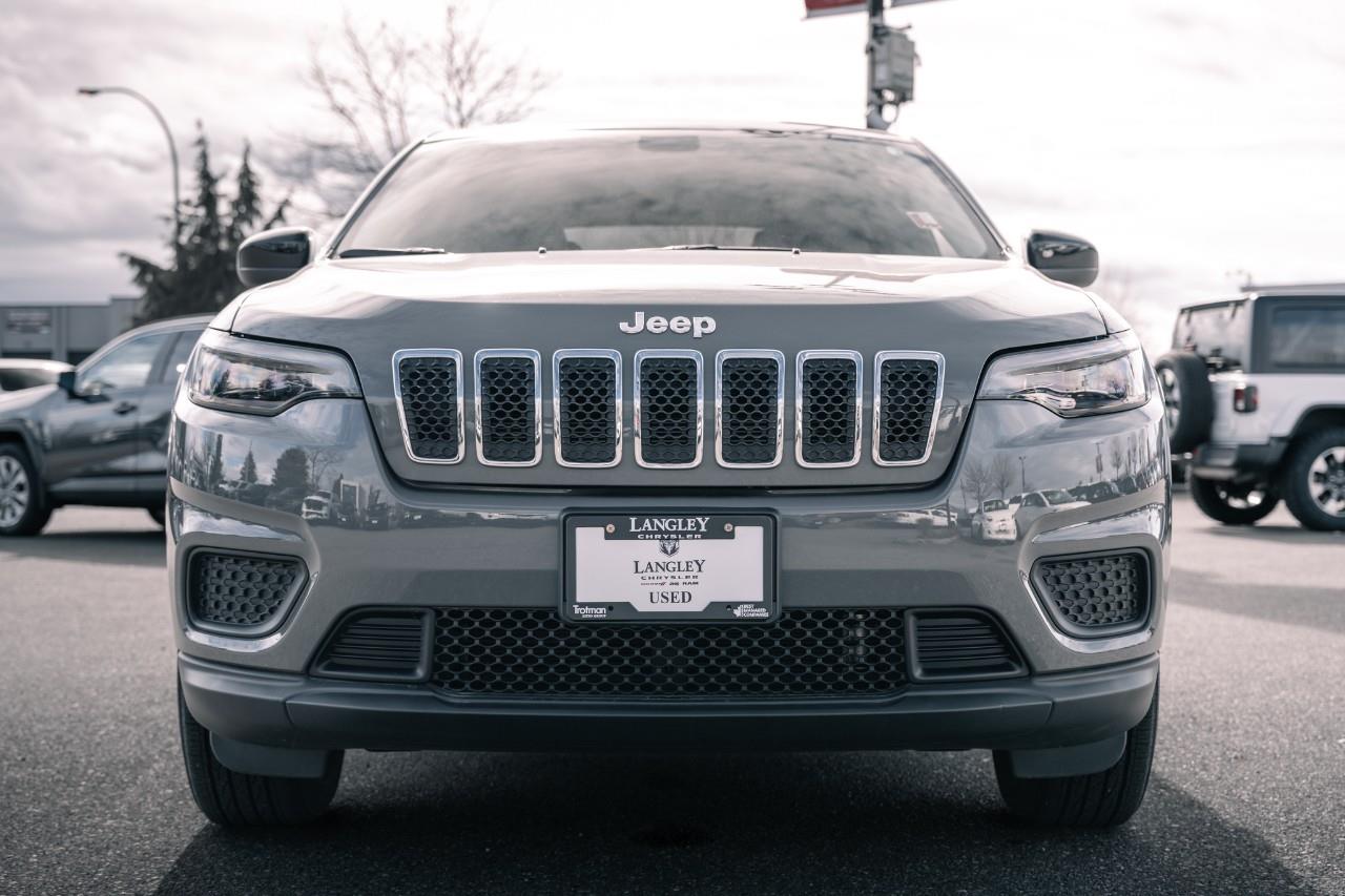 2022 Jeep Cherokee Sport T203475A