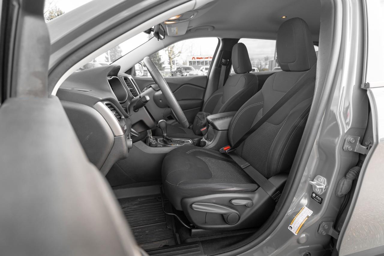 2022 Jeep Cherokee Sport T203475A