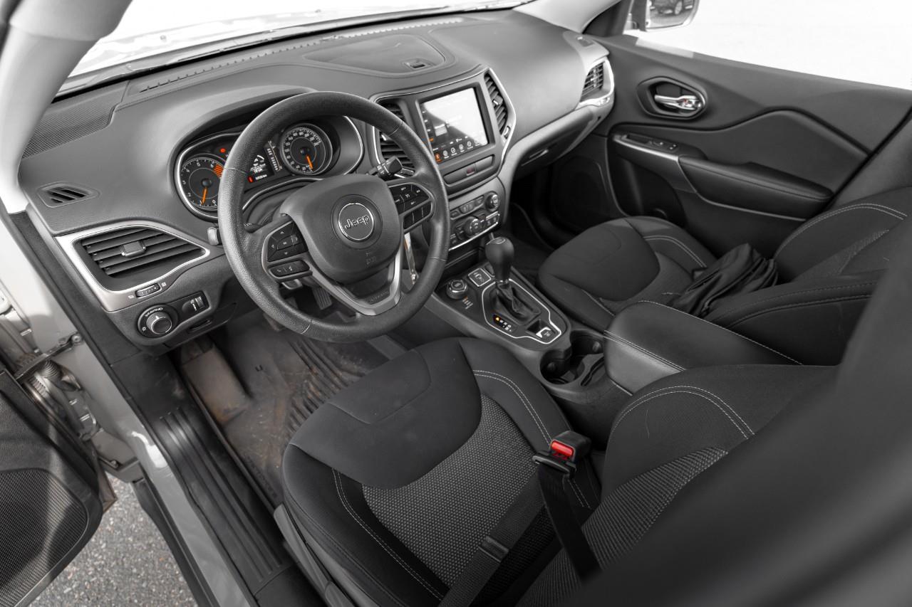 2022 Jeep Cherokee Sport T203475A