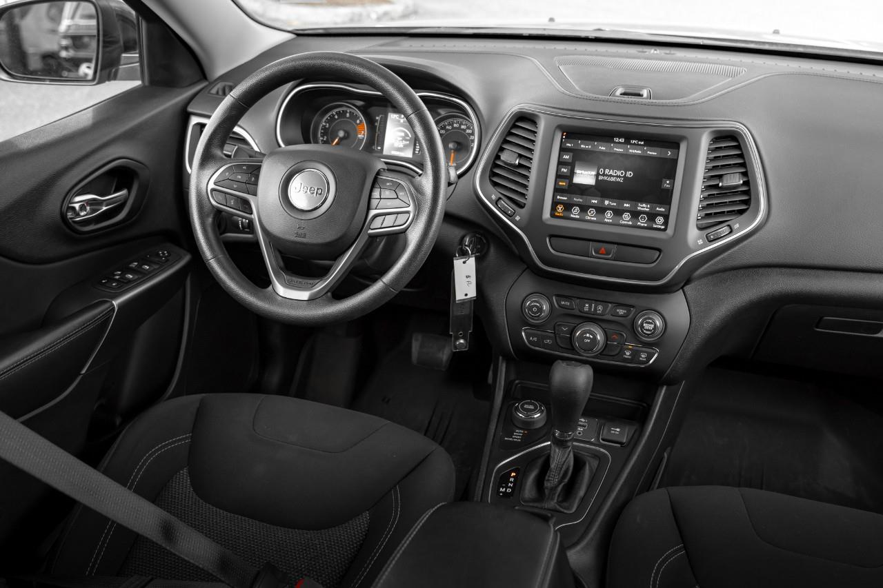 2022 Jeep Cherokee Sport T203475A