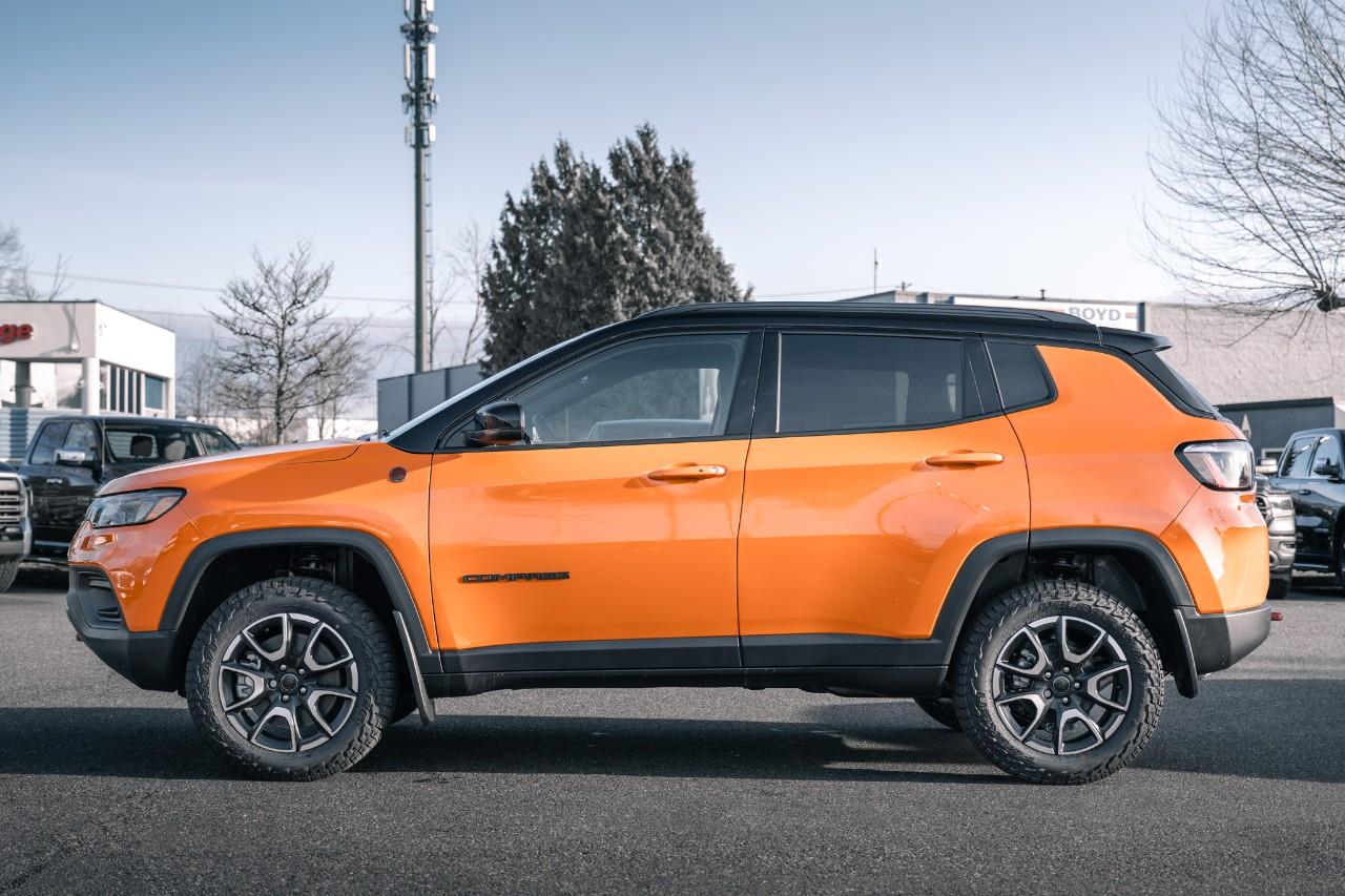 2026 Jeep Compass Trailhawk T226089