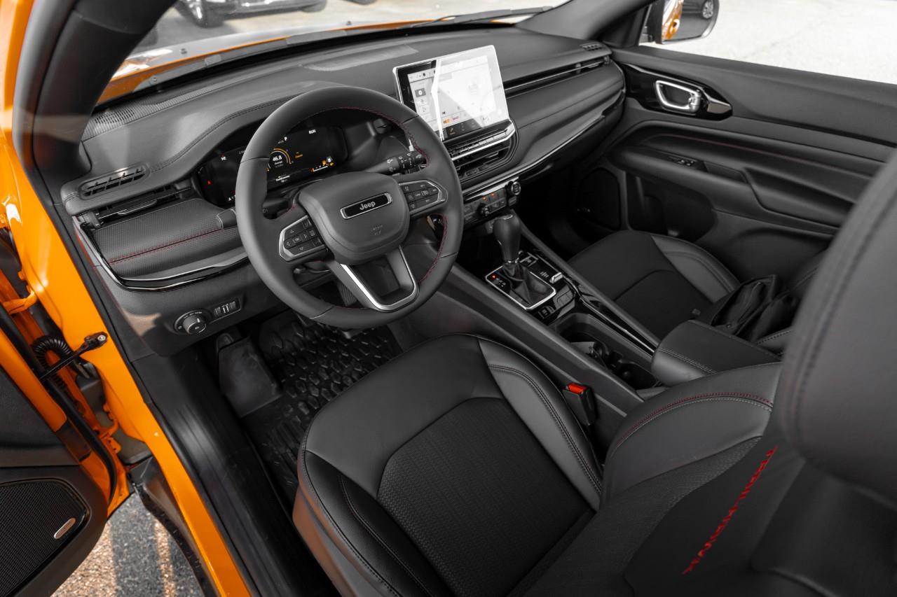 2026 Jeep Compass Trailhawk T226089