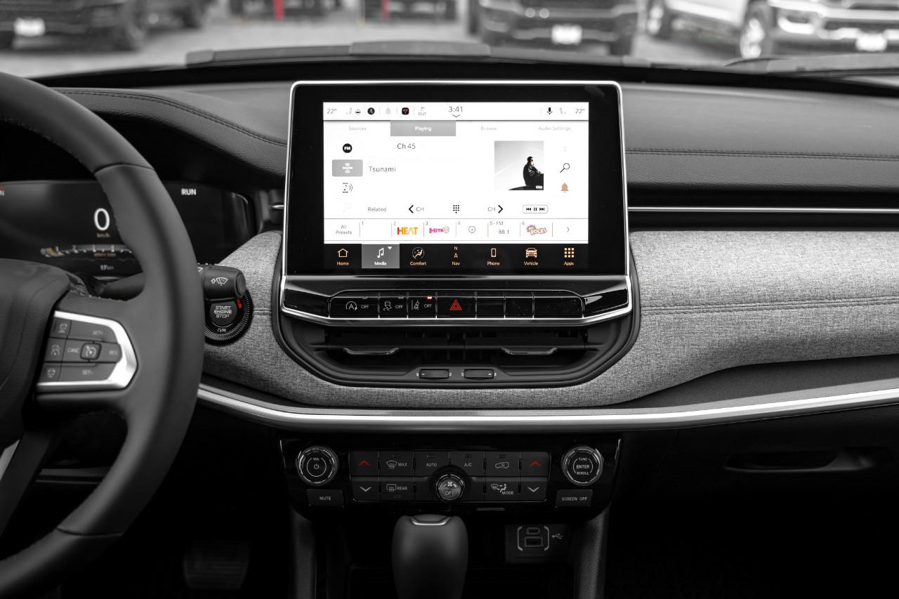 2026 Jeep Compass North T226092