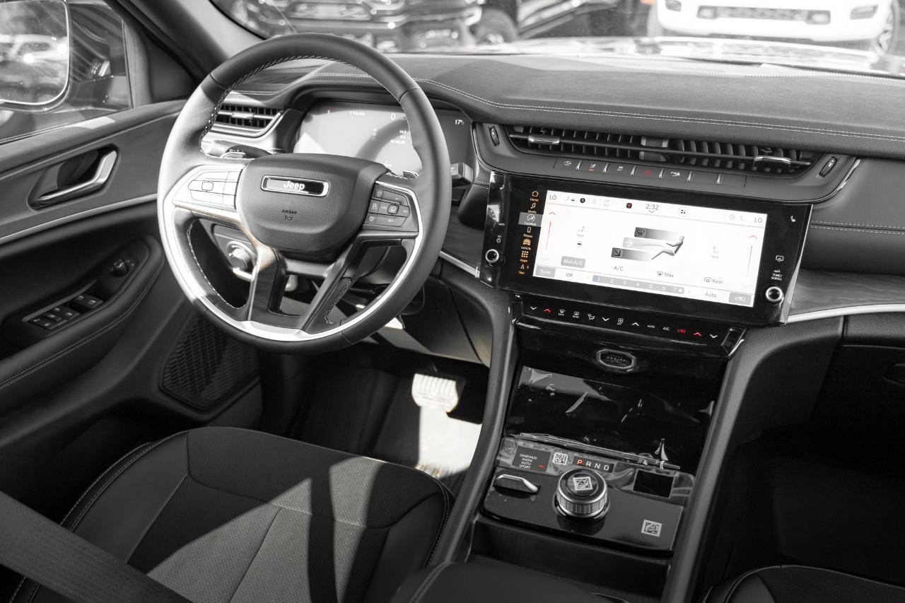 2026 Jeep Grand Cherokee  T221943