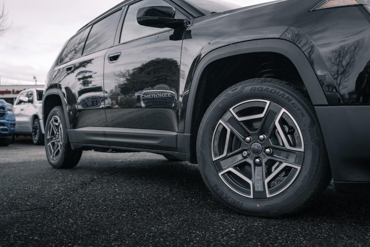 2026 Jeep Cherokee Laredo/Limited T206187