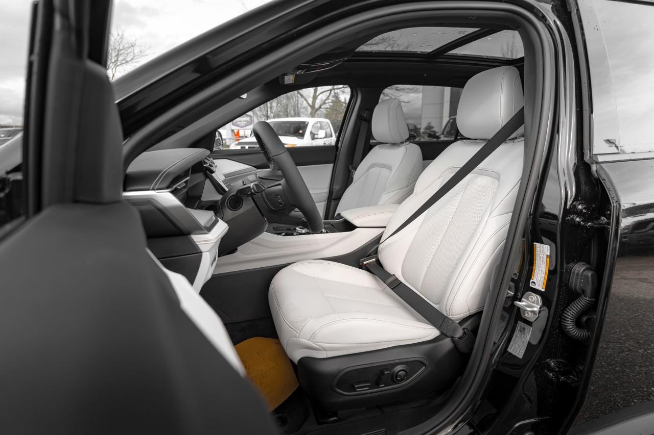 2026 Jeep Cherokee Laredo/Limited T206187