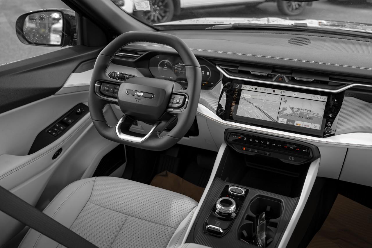 2026 Jeep Cherokee Laredo/Limited T206187