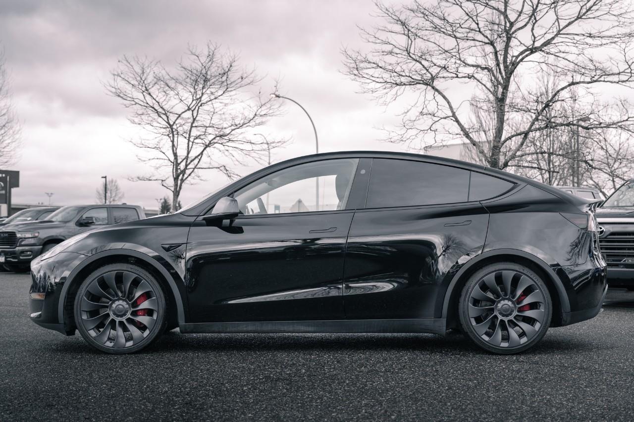 2024 Tesla Model Y Performance T161479A