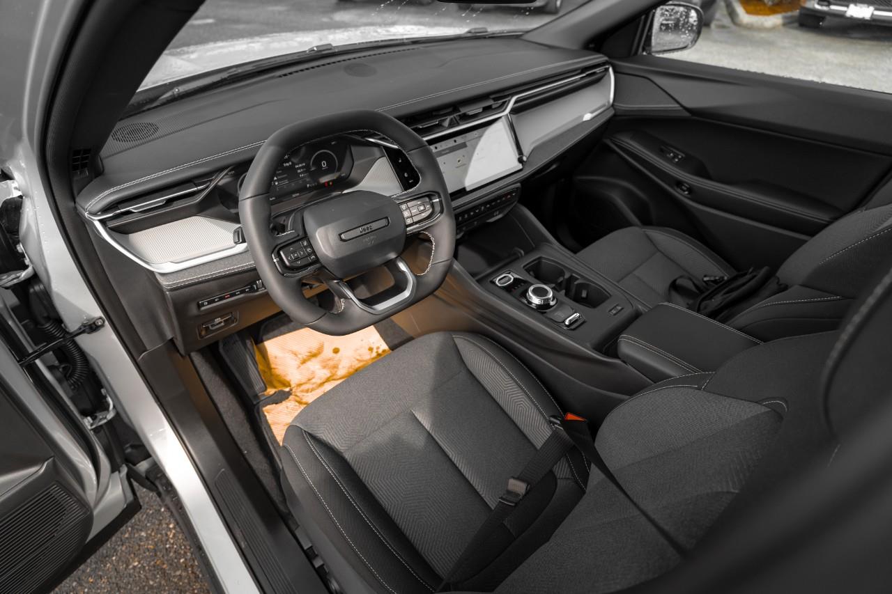 2026 Jeep Cherokee Laredo/Limited T228228