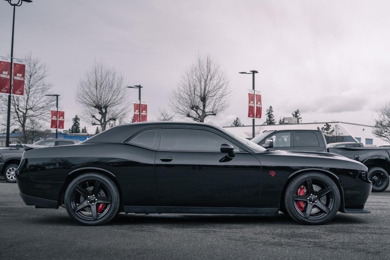 2017 Dodge Challenger SRT Hellcat LC2892