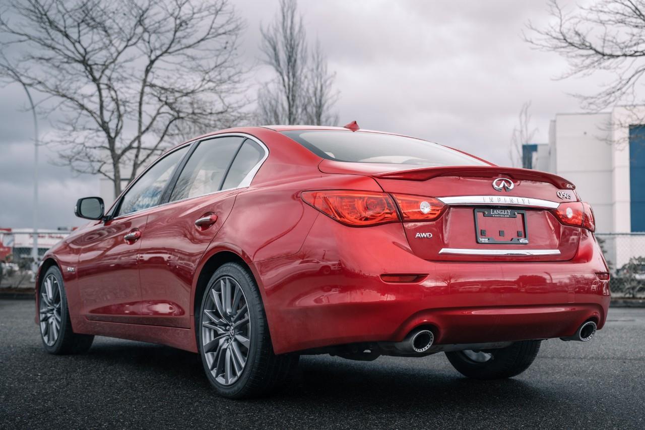 2017 Infiniti Q50 3.0t Red Sport 400 R205550A