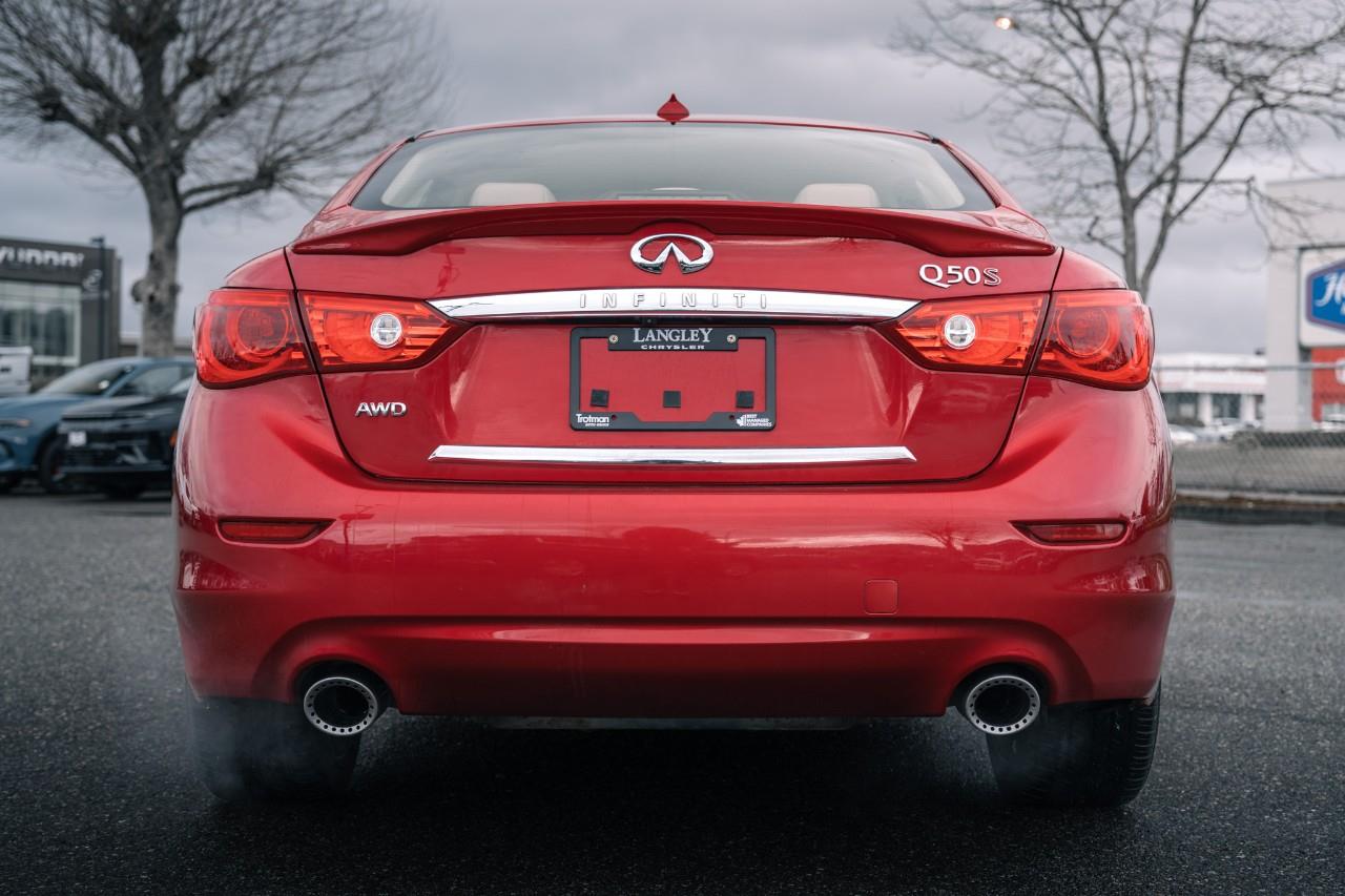 2017 Infiniti Q50 3.0t Red Sport 400 R205550A