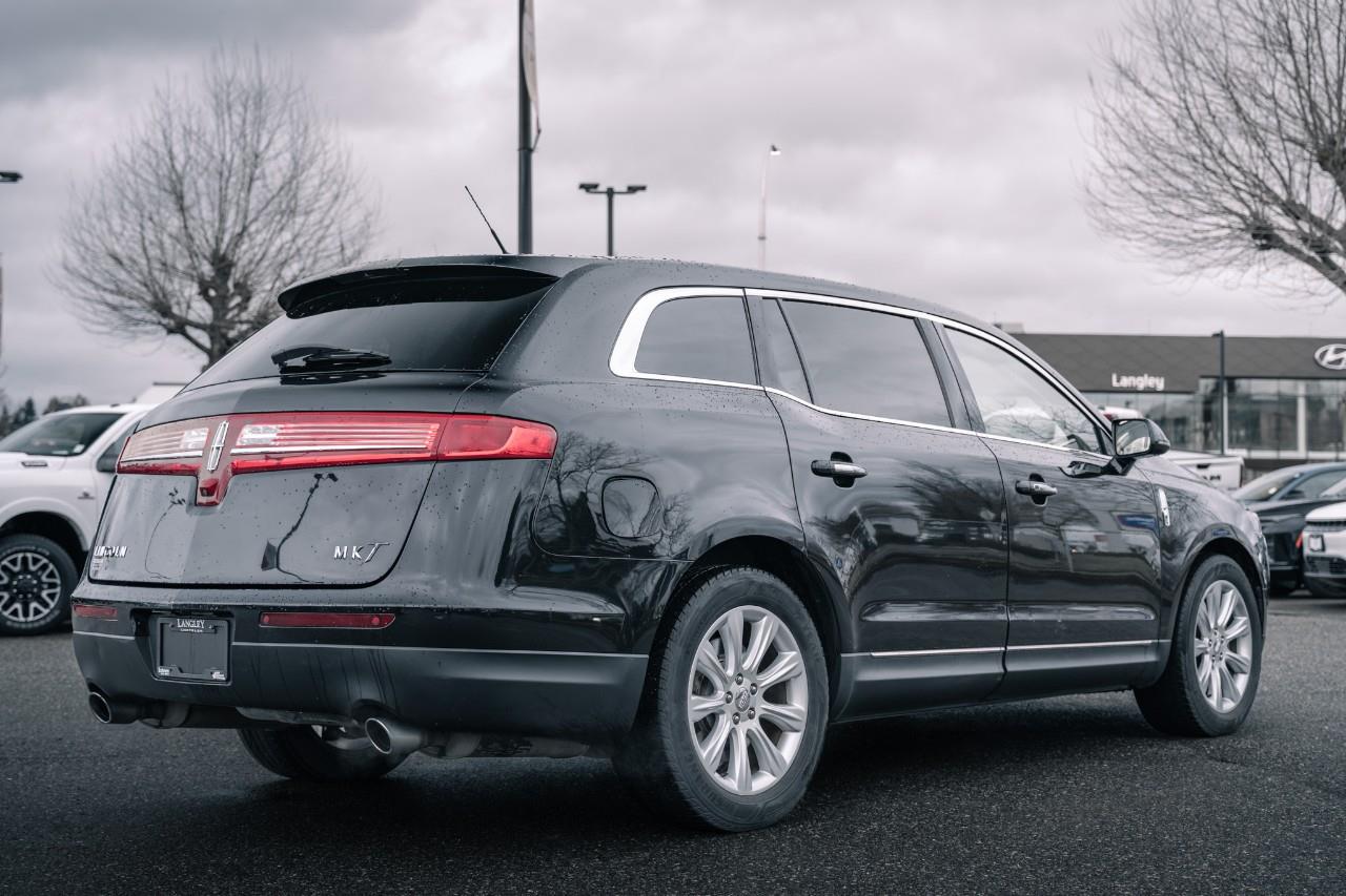 2018 Lincoln MKT Elite LC2843A