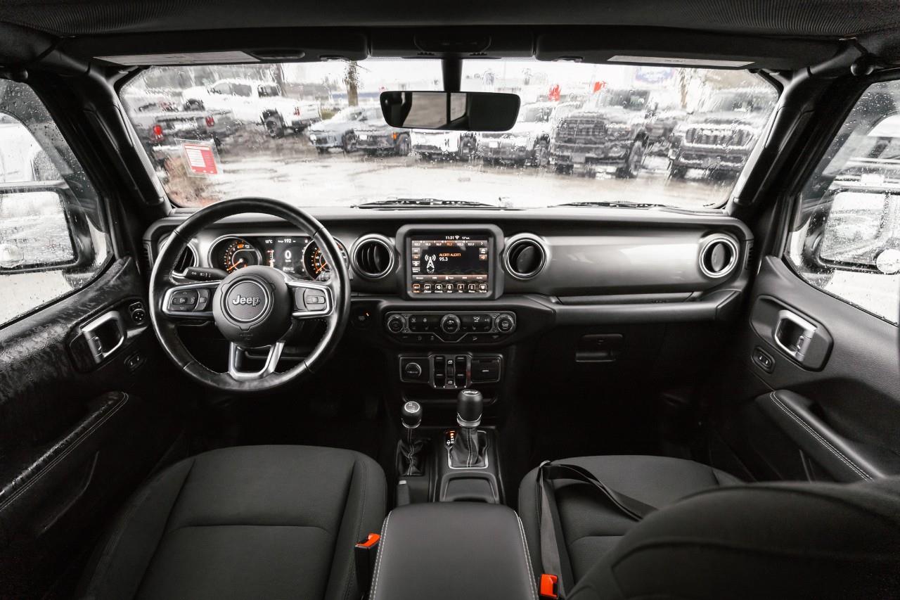 2020 Jeep Wrangler Unlimited Sahara T182049A