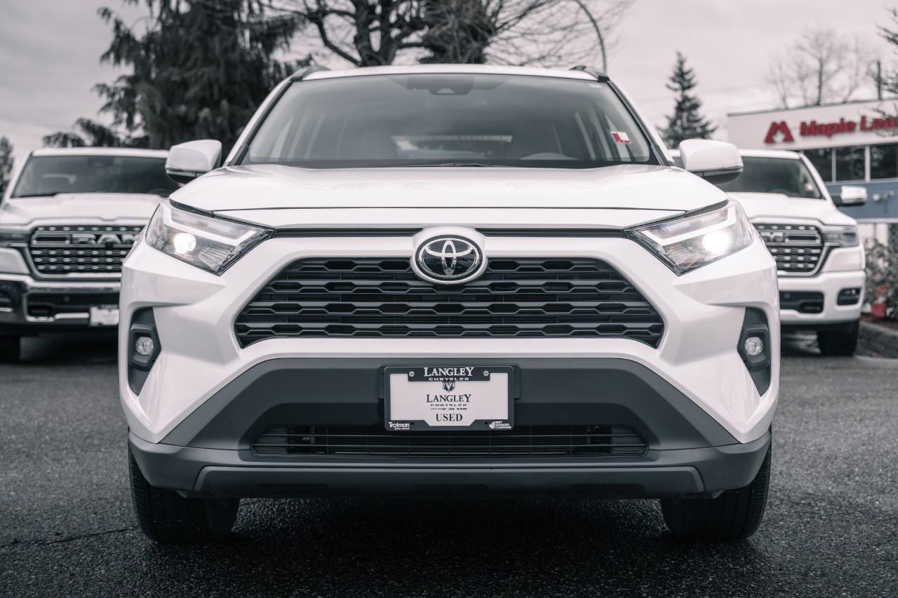 2025 Toyota RAV4 XLE LC2912