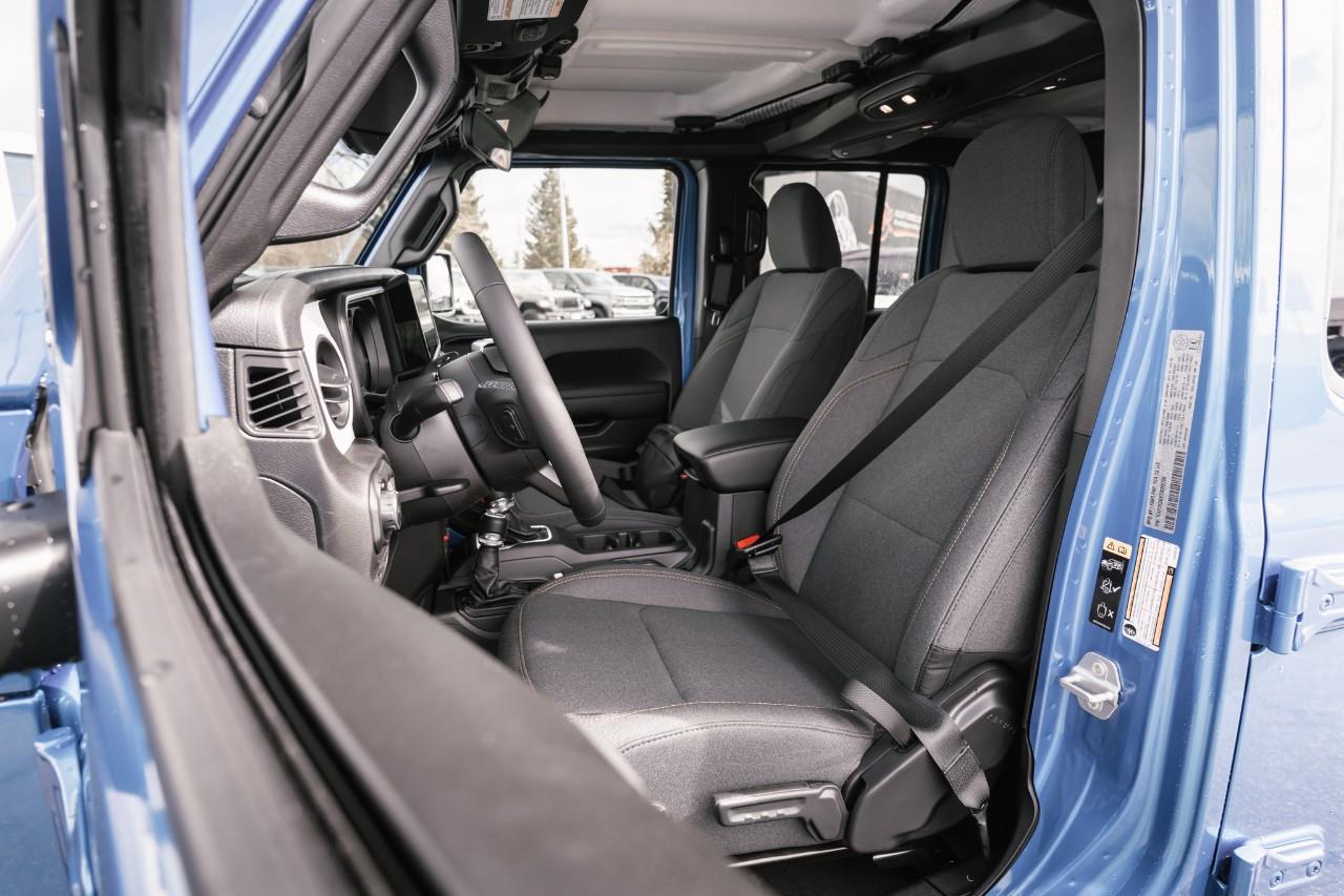 2026 Jeep Wrangler Sport T255705