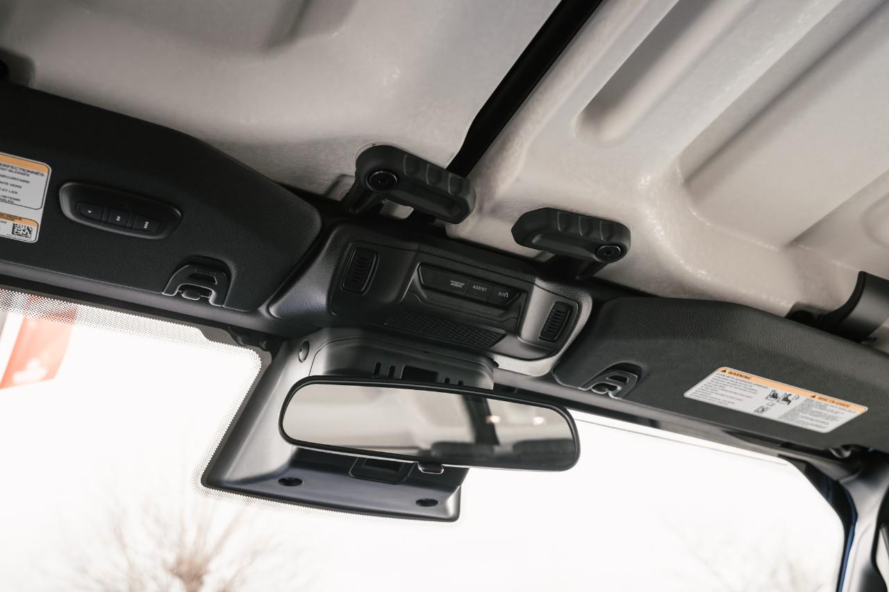 2026 Jeep Wrangler Sport T255705