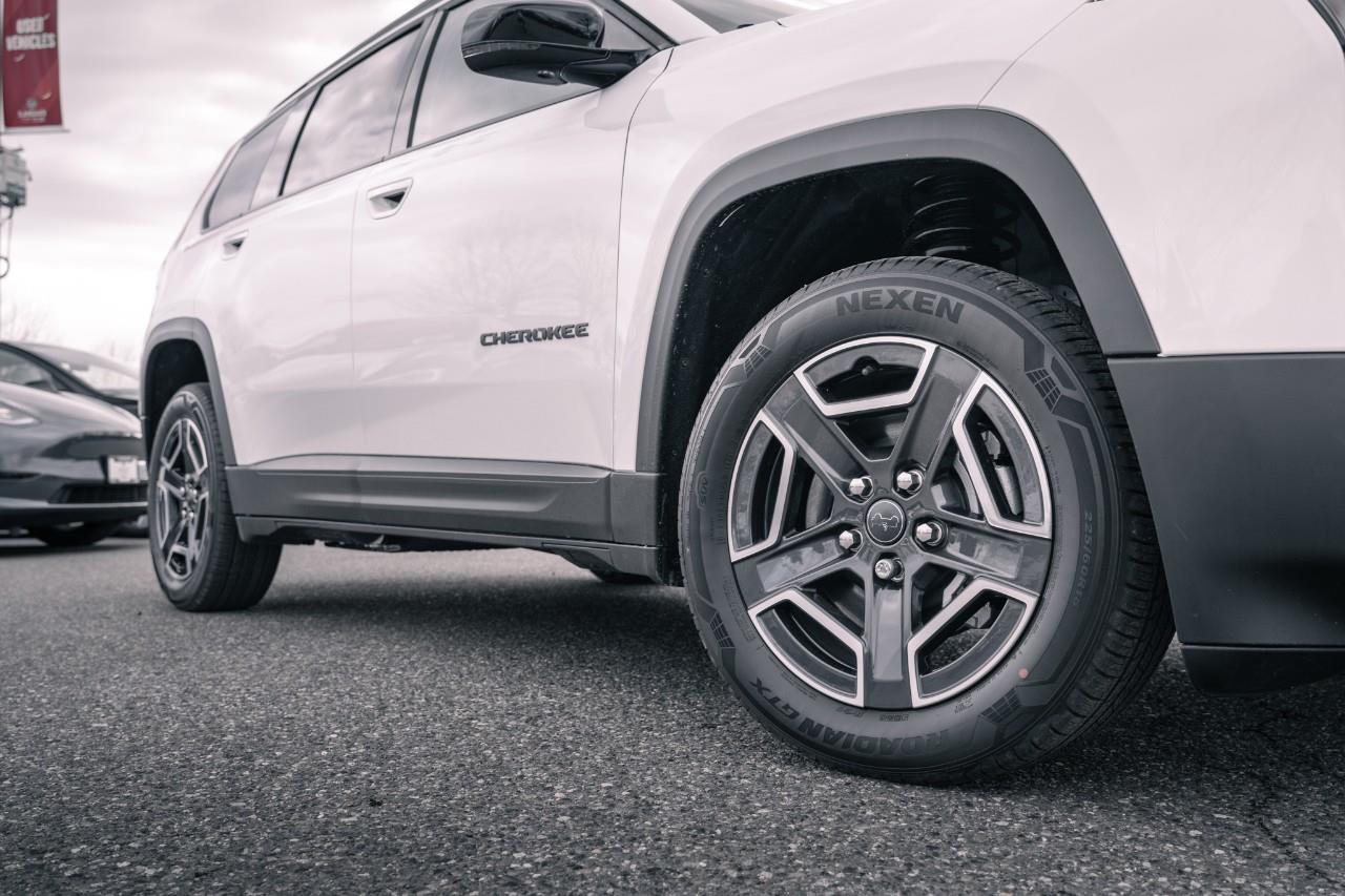 2026 Jeep Cherokee Laredo/Limited T206186