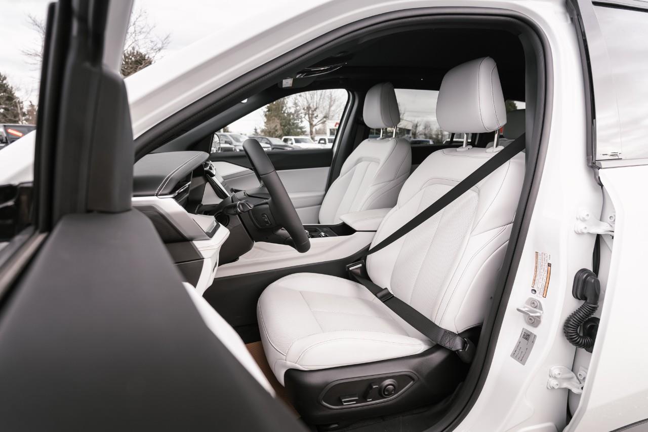 2026 Jeep Cherokee Laredo/Limited T206186