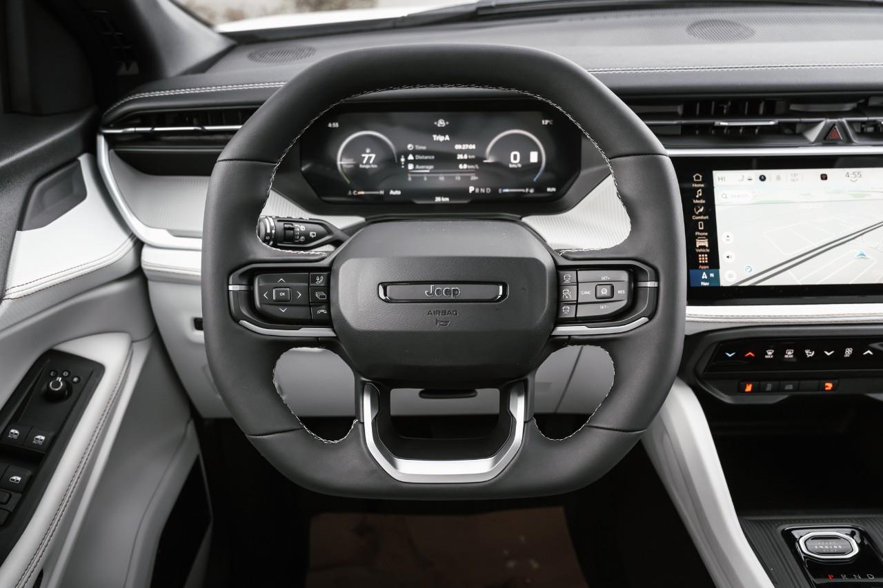 2026 Jeep Cherokee Laredo/Limited T206186