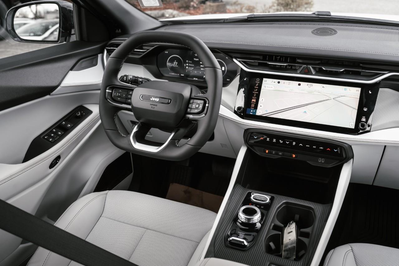 2026 Jeep Cherokee Laredo/Limited T206186