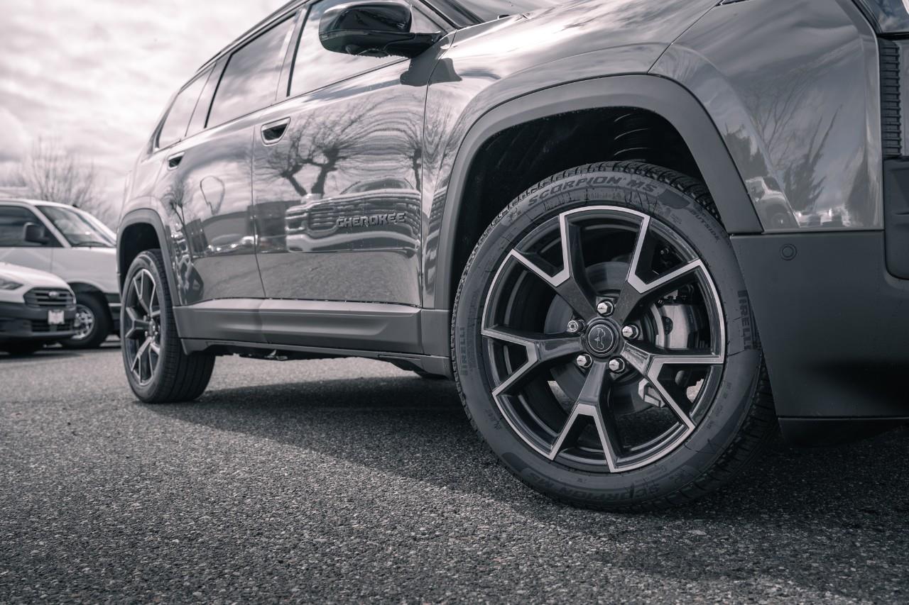 2026 Jeep Cherokee Overland T231395