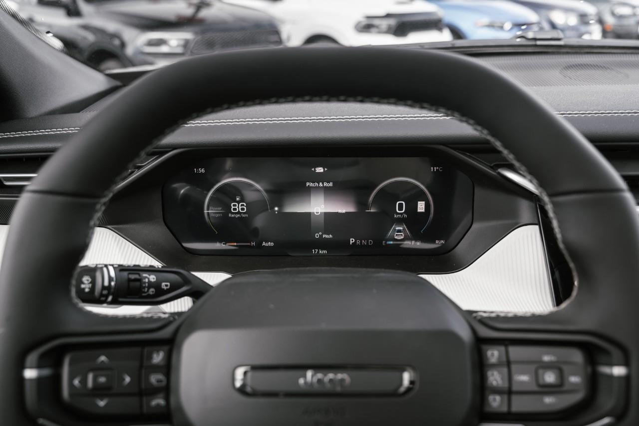 2026 Jeep Cherokee Overland T231395