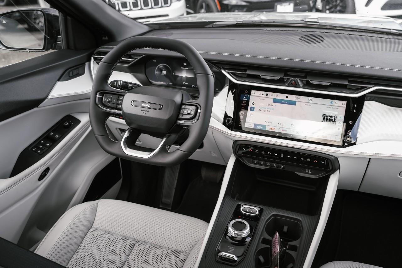 2026 Jeep Cherokee Overland T231395