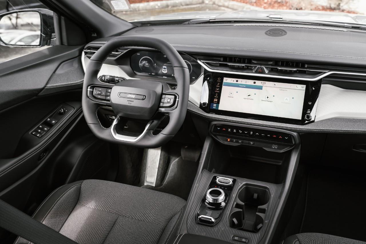 2026 Jeep Cherokee Laredo/Limited T217089