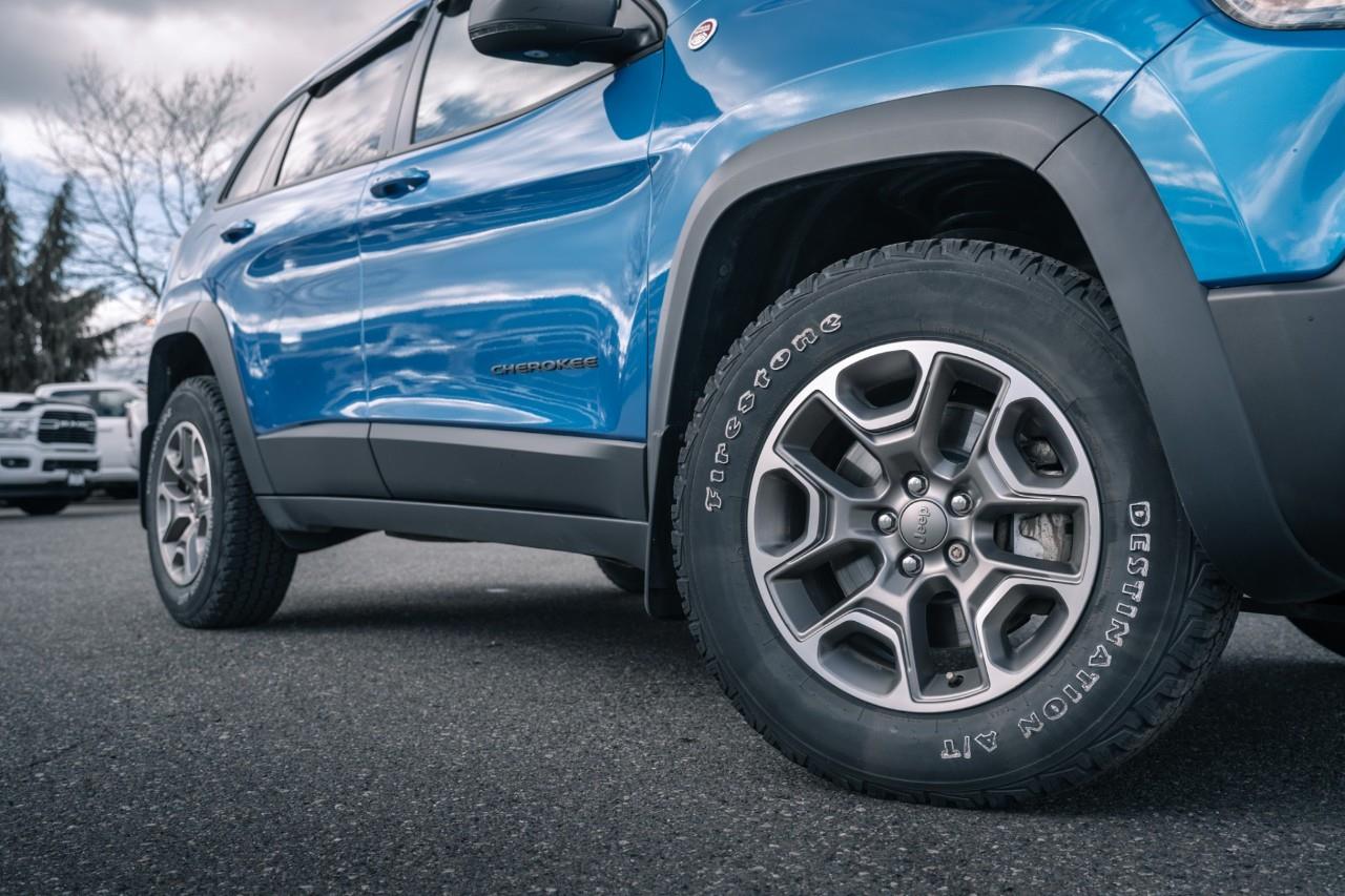 2021 Jeep Cherokee Trailhawk T216113A