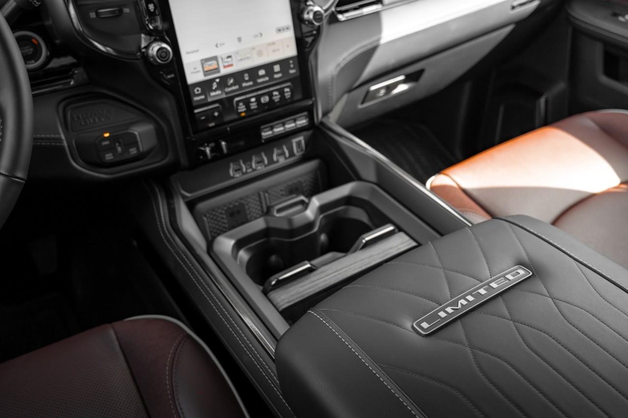 2025 RAM 3500 Limited S565788