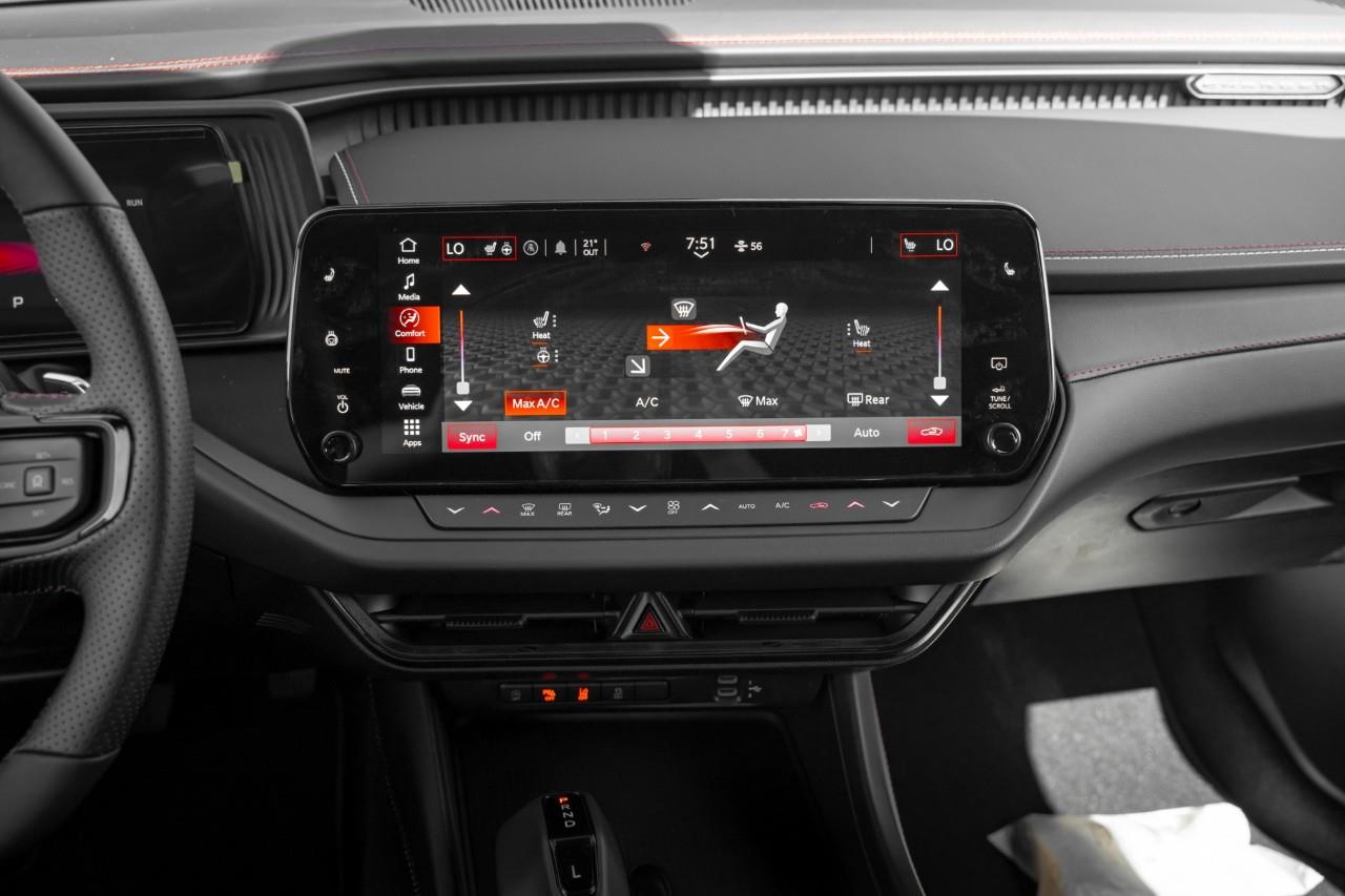 2026 Dodge Charger R/T T258980