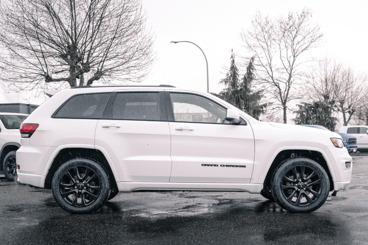 2018 Jeep Grand Cherokee Laredo LC2895A