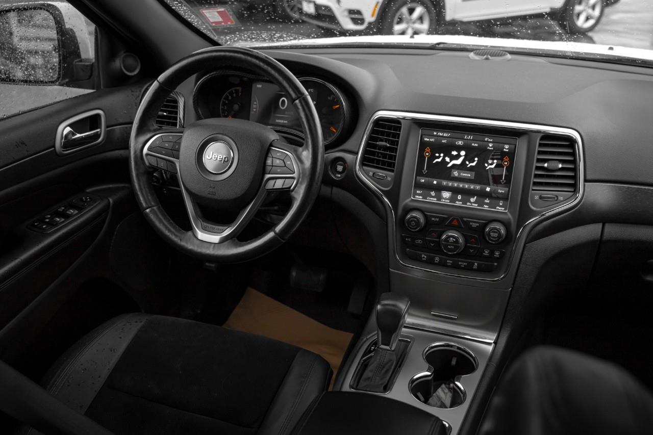 2018 Jeep Grand Cherokee Laredo LC2895A