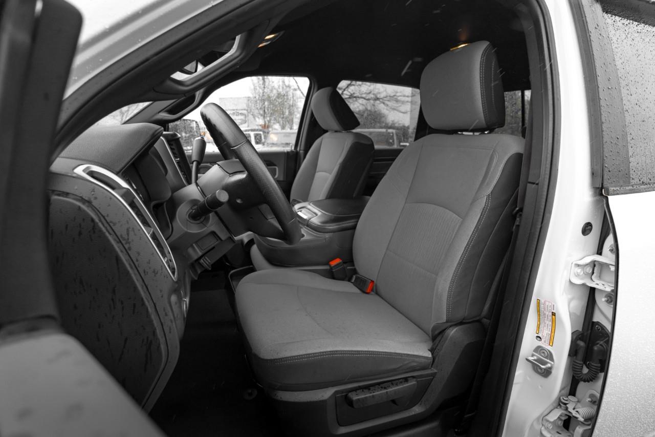 2022 RAM 3500 Big Horn T219117B