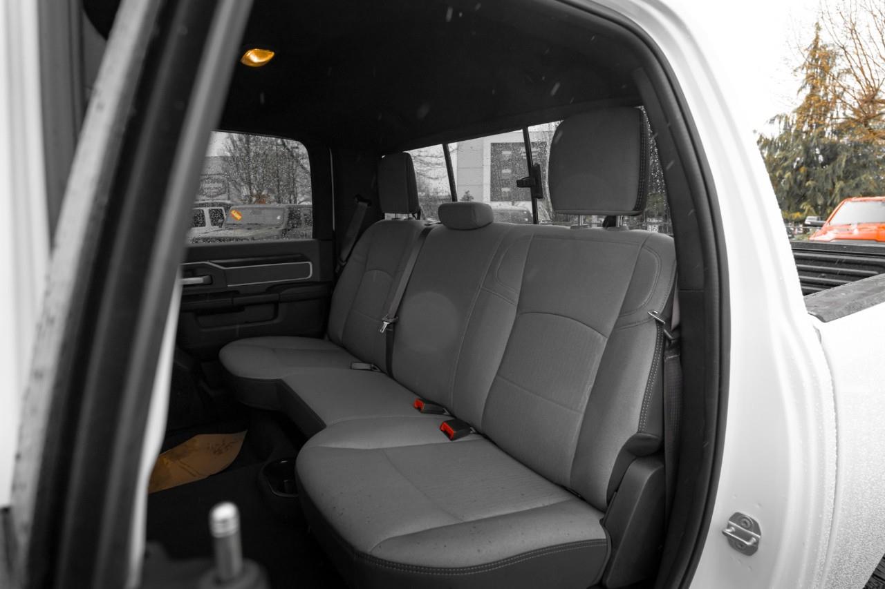 2022 RAM 3500 Big Horn T219117B