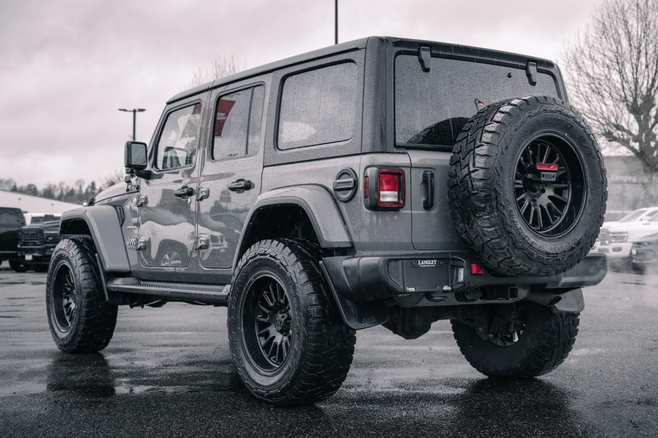 2022 Jeep Wrangler Unlimited Sahara S624861A