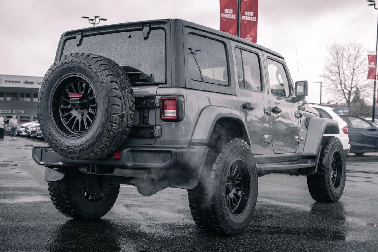 2022 Jeep Wrangler Unlimited Sahara S624861A