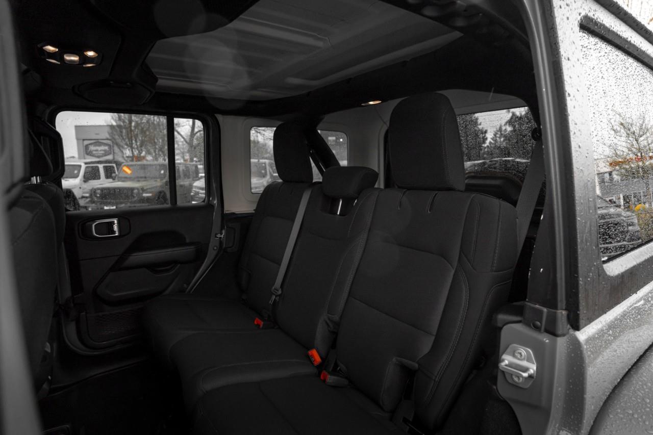 2022 Jeep Wrangler Unlimited Sahara S624861A