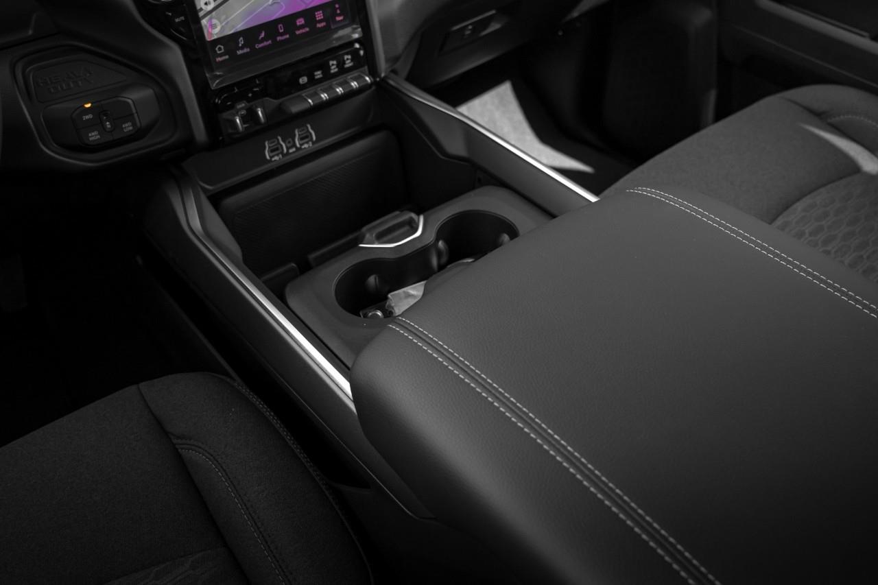 2026 RAM 3500 Big Horn T285945