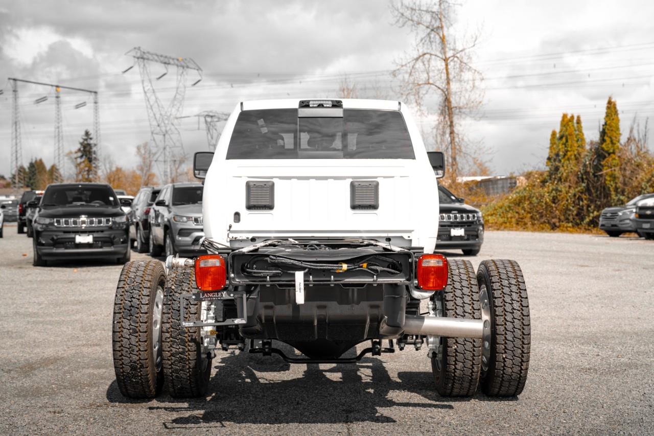 2026 RAM 5500 Chassis Tradesman/Big Horn T288432