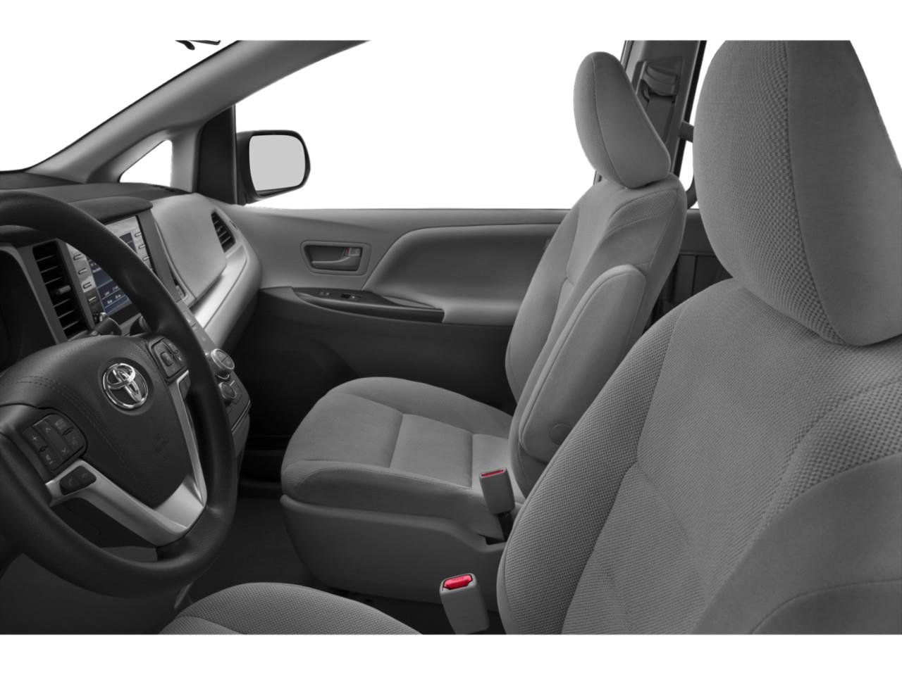 2018 Toyota Sienna XLE 7-Passenger LC2920A