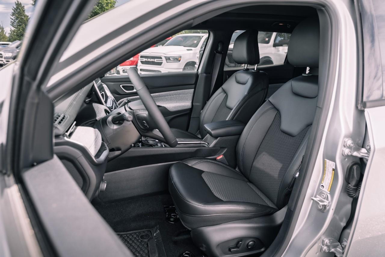 2025 Jeep Compass Sport S625365