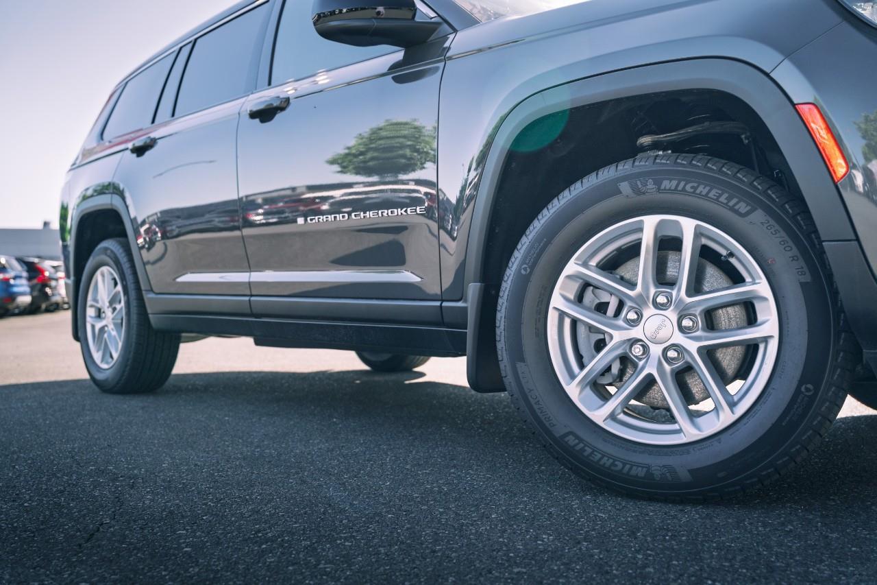 2024 Jeep Grand Cherokee L Laredo LC2655