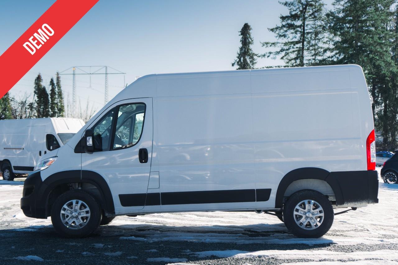 2025 RAM ProMaster 1500  S523380