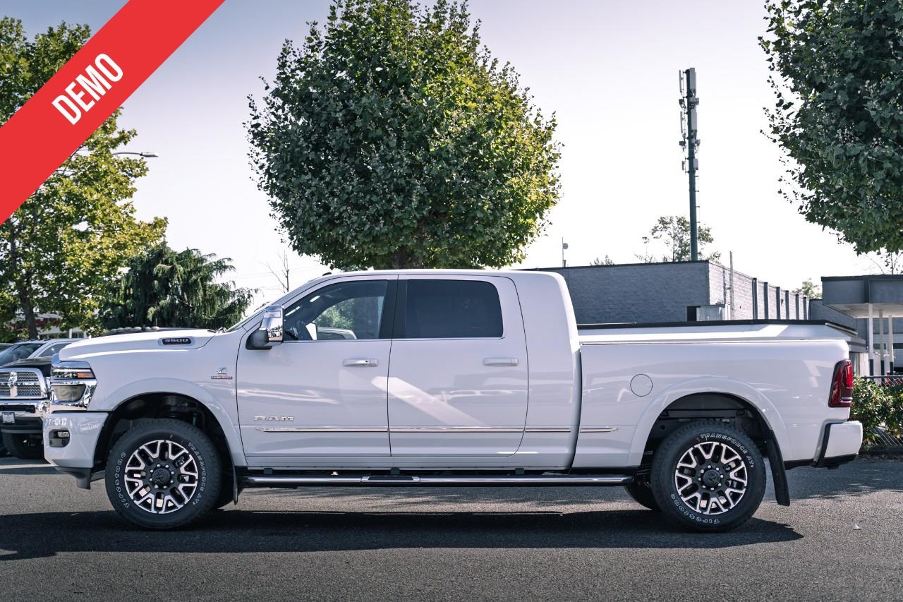 2025 RAM 3500 Limited S544757