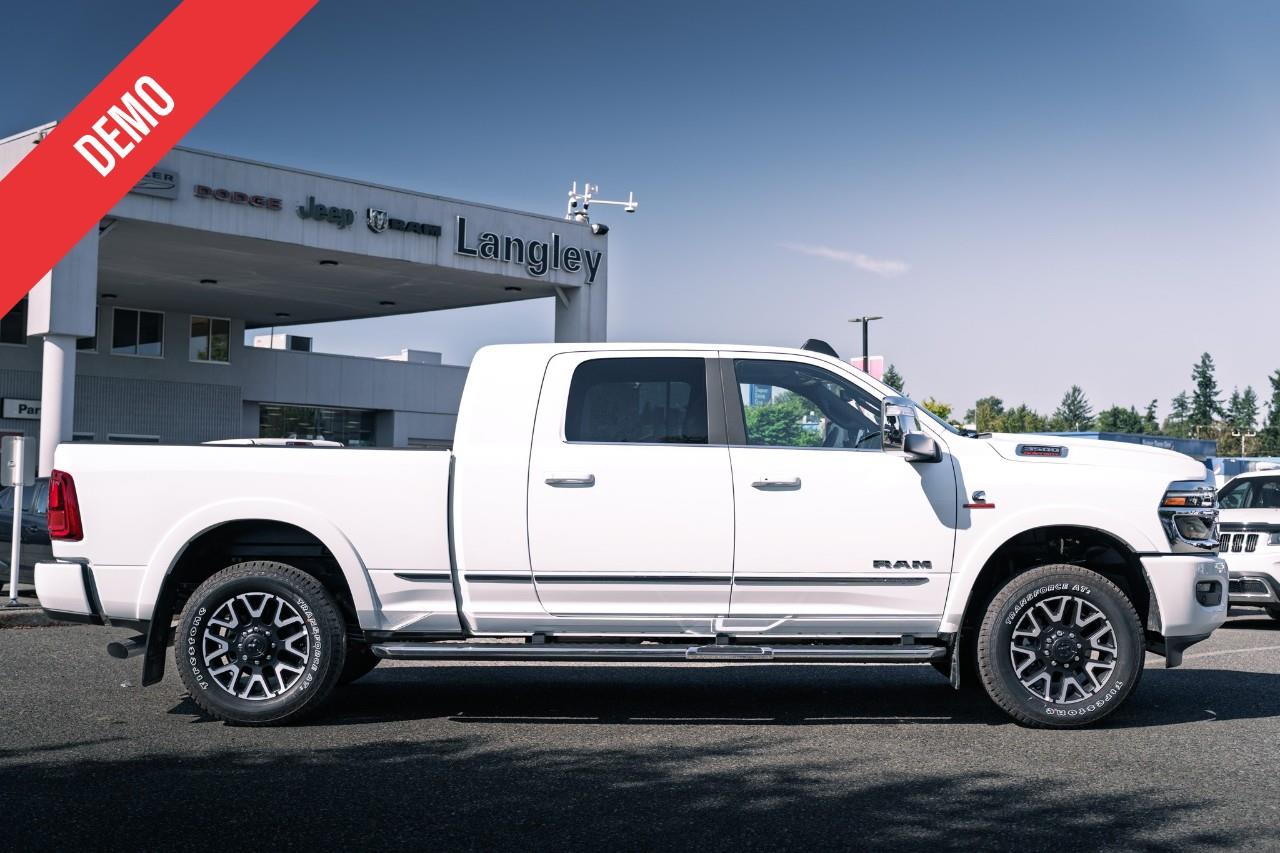 2025 RAM 3500 Limited S544757